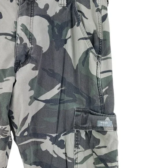 Wrangler Camo Cargo Pants Mens Size 36x30 Relaxed Fit Outdoor Wear - Picture 6 of 11